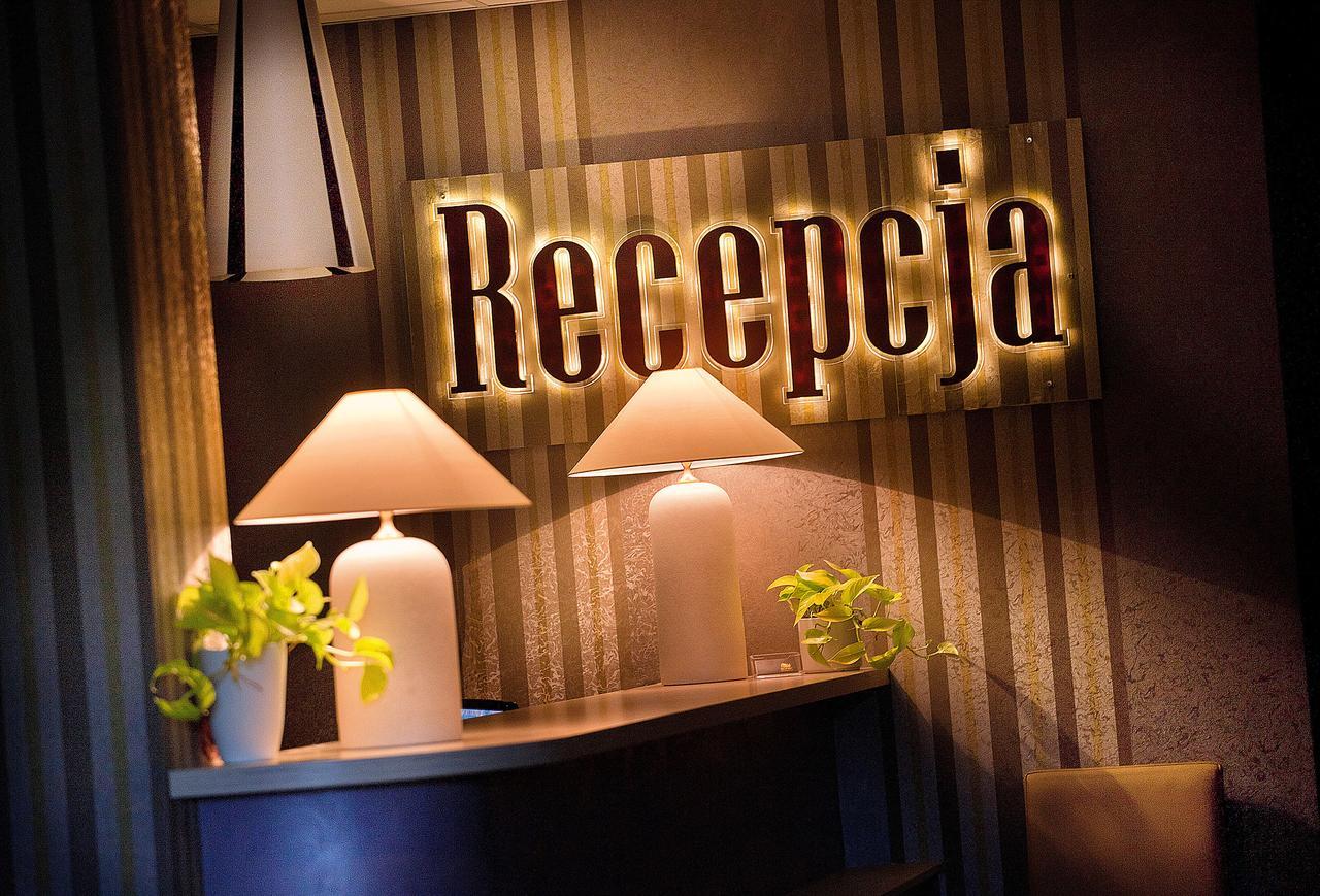 Hotel Restauracja Teczowa Luban Oda fotoğraf
