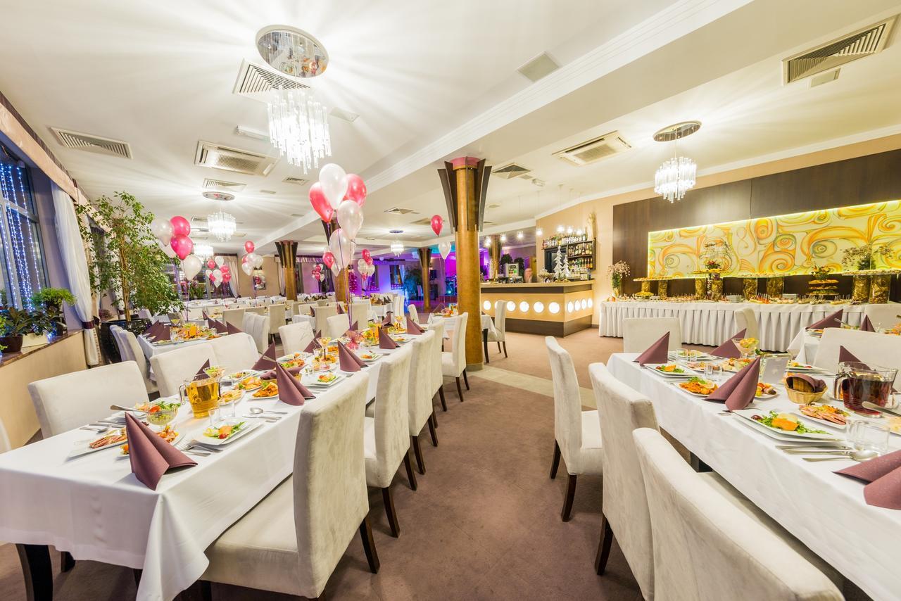 Hotel Restauracja Teczowa Luban Dış mekan fotoğraf