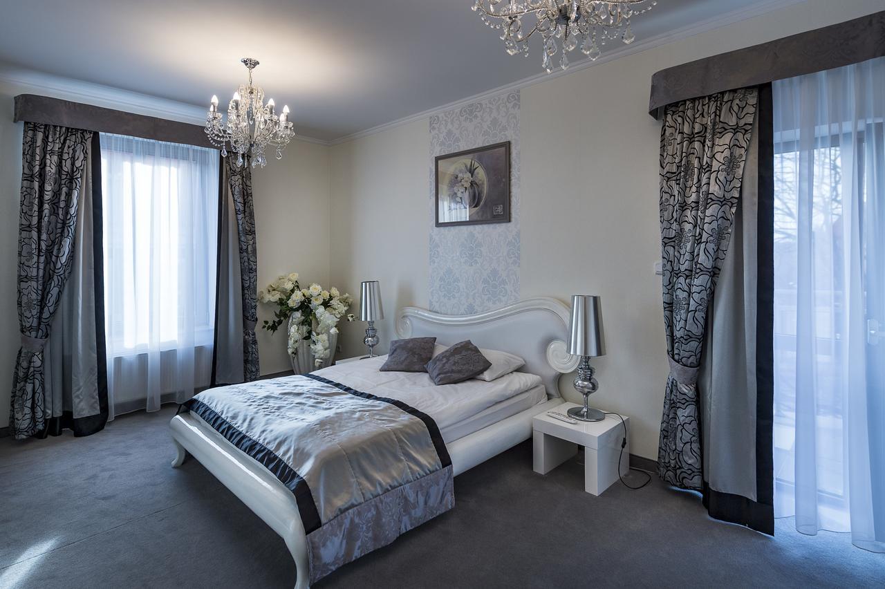 Hotel Restauracja Teczowa Luban Dış mekan fotoğraf